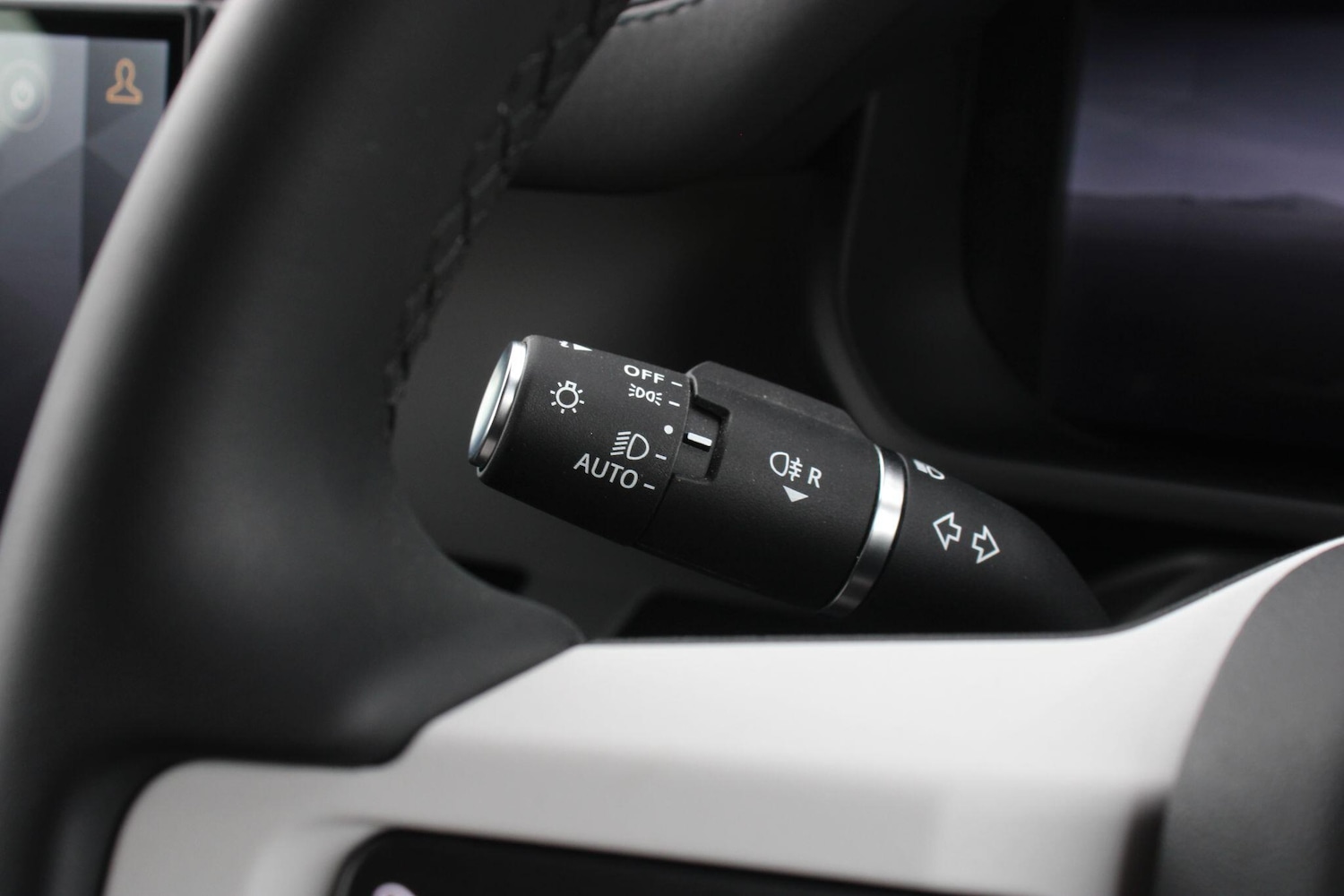 Used Land Rover Defender 90 for sale - 76476470: Photo 35