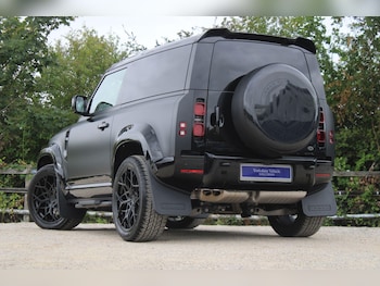 Used Land Rover Defender 90 2025 for sale - 76476470: Photo