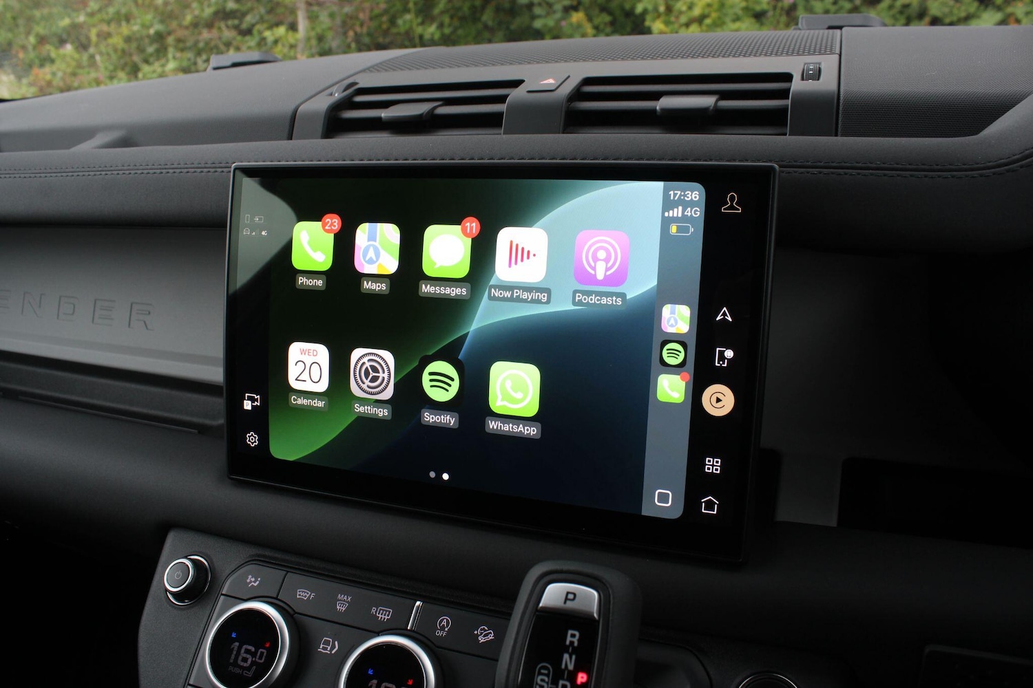 Used Land Rover Defender 90 for sale - 76476470: Photo 7