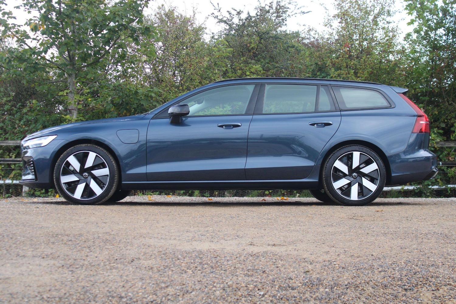 Used Volvo V60 2025 for sale - 76995761: Photo 17
