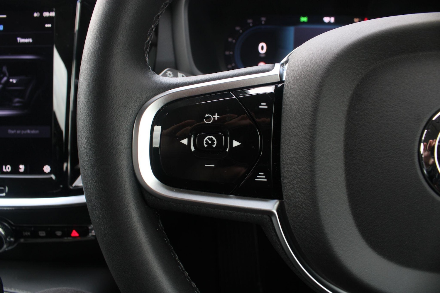 Used Volvo V60 2025 for sale - 76995761: Photo 30