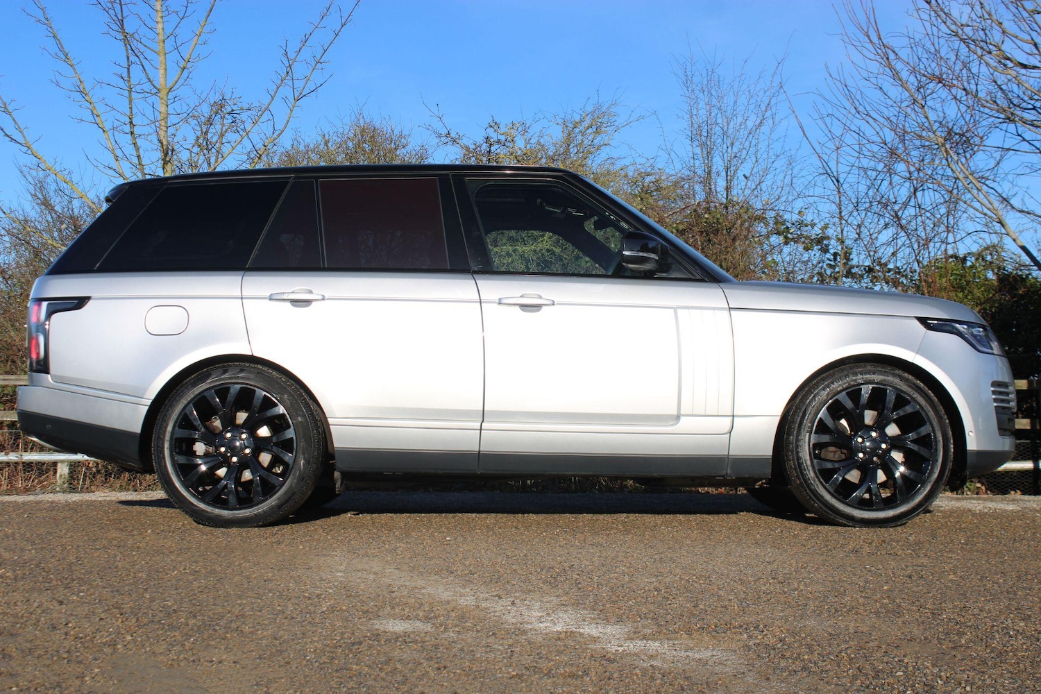 Used Land Rover Range Rover 2019 for sale - 76997589: Photo 2