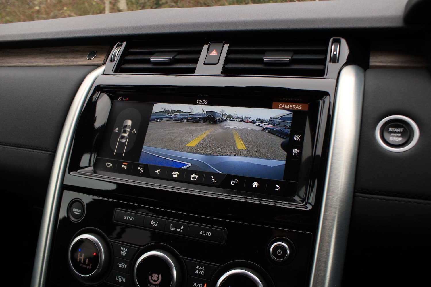 Used Land Rover Discovery 2020 for sale - 77377345: Photo 12