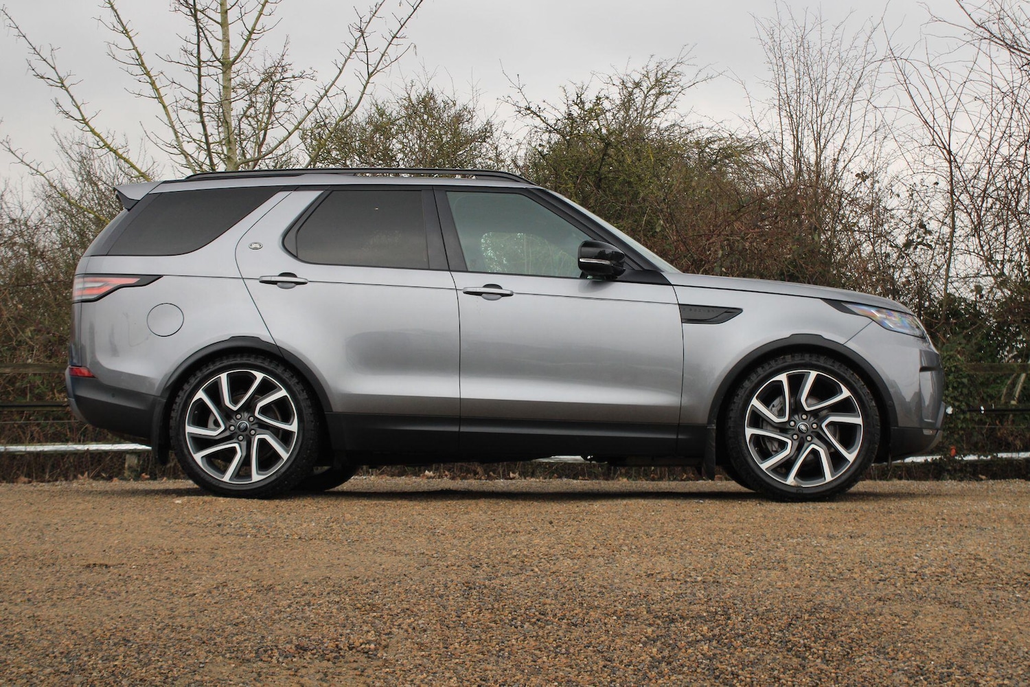 Used Land Rover Discovery 2020 for sale - 77377345: Photo 2