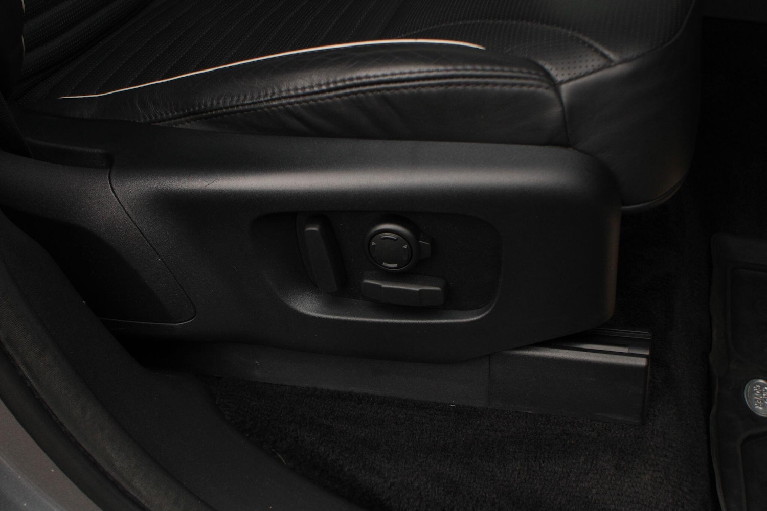 Used Land Rover Discovery 2020 for sale - 77377345: Photo 30