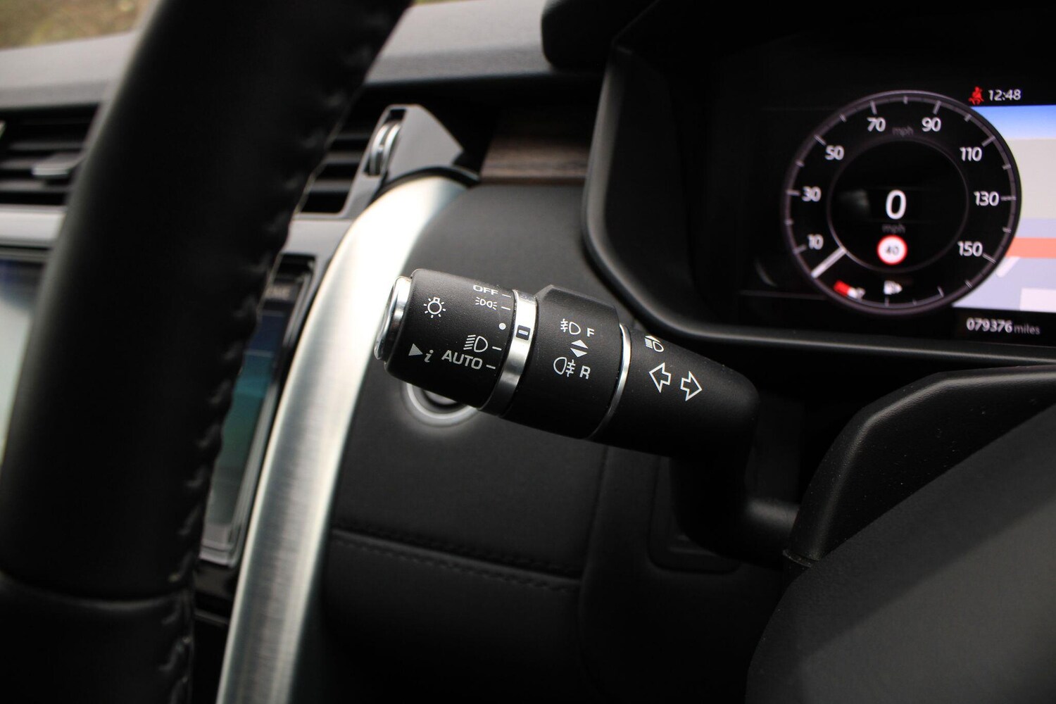 Used Land Rover Discovery 2020 for sale - 77377345: Photo 32