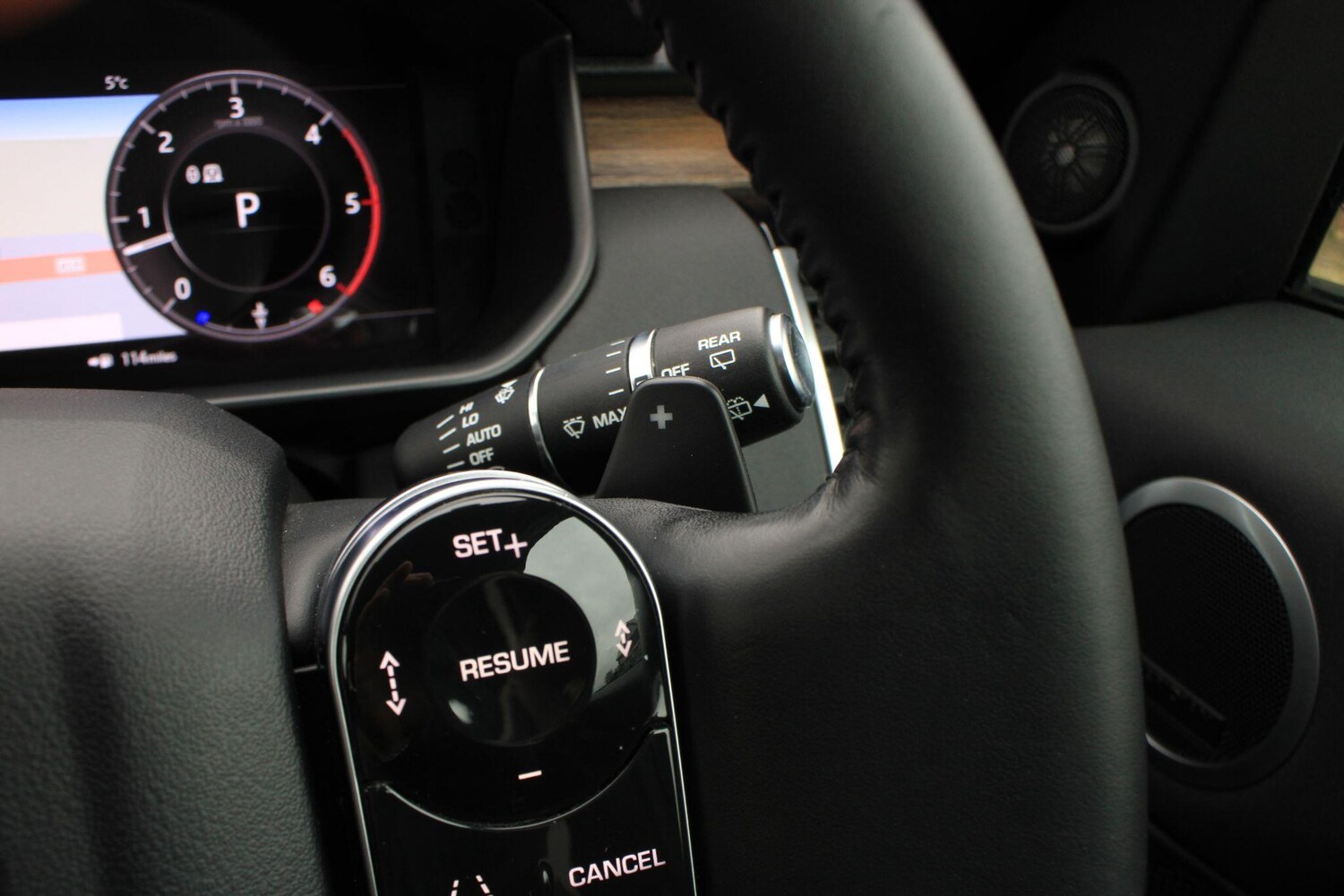 Used Land Rover Discovery 2020 for sale - 77377345: Photo 33