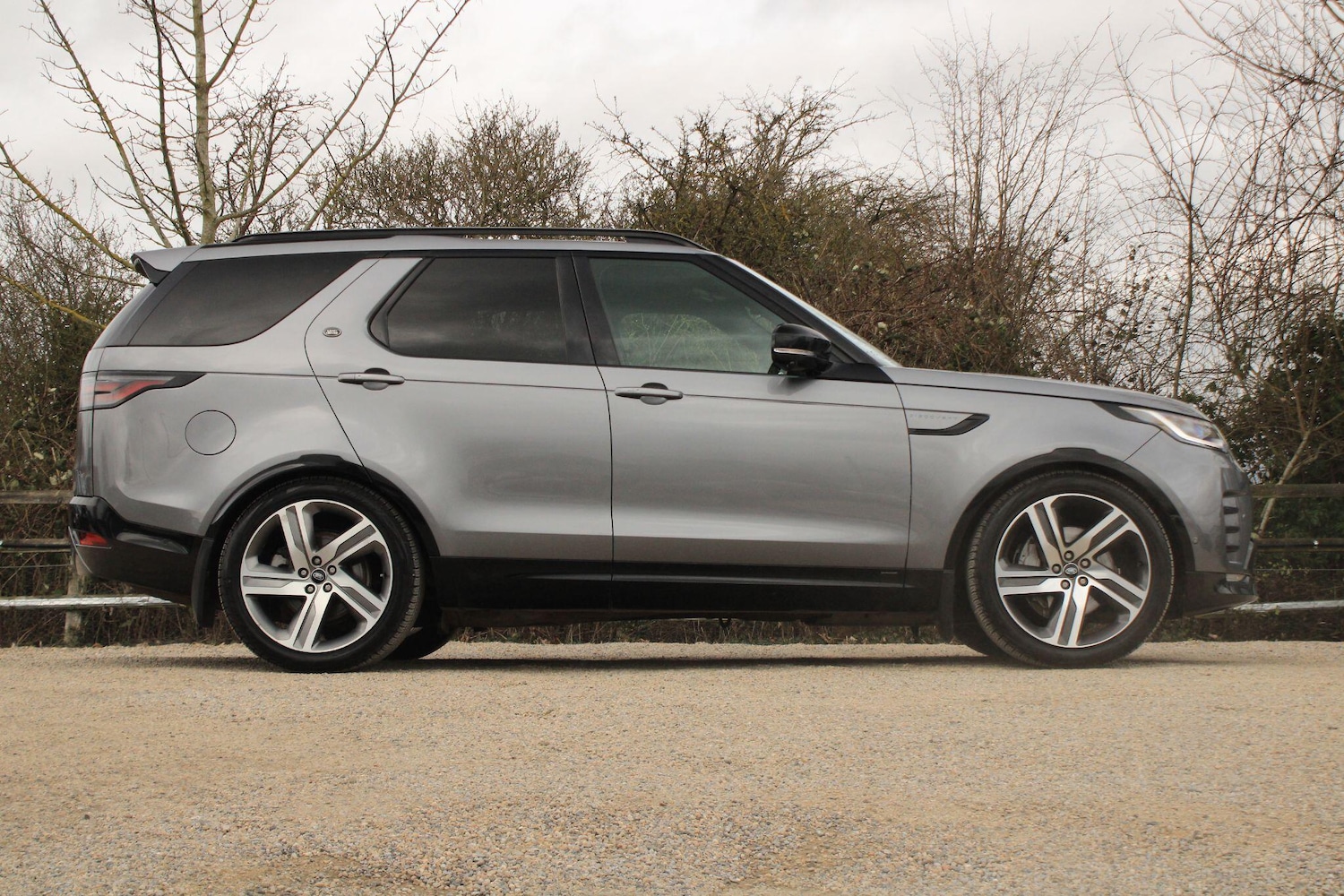 Used Land Rover Discovery 2021 for sale - 77883329: Photo 2