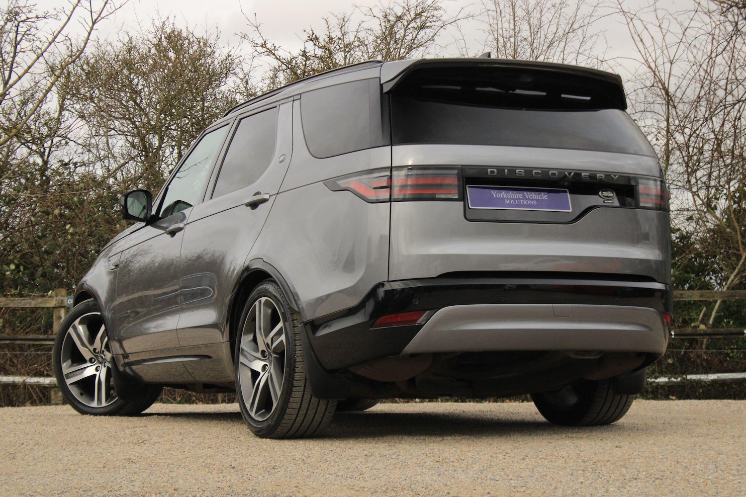 Used Land Rover Discovery 2021 for sale - 77883329: Photo 3