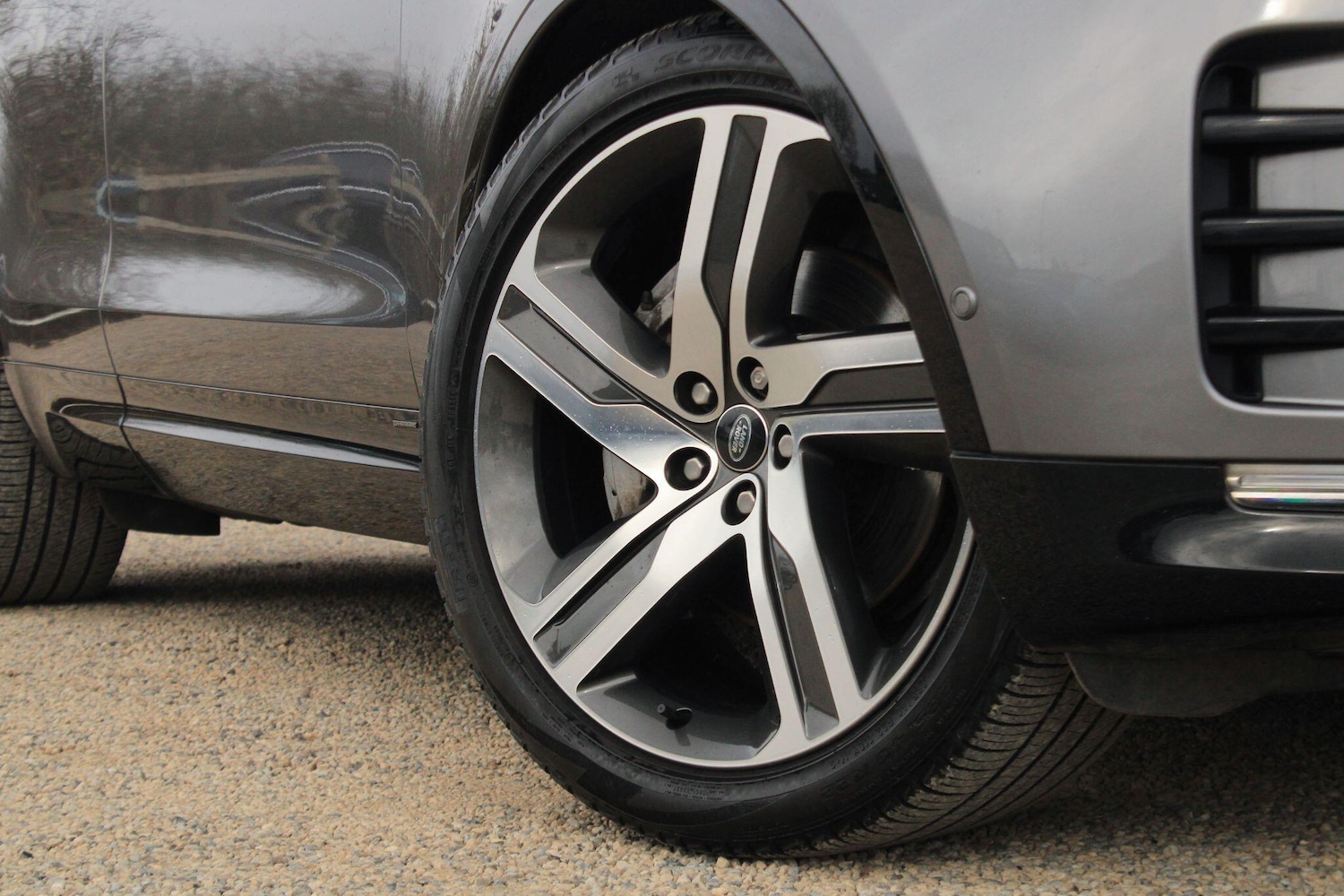 Used Land Rover Discovery 2021 for sale - 77883329: Photo 9