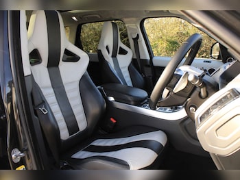 Used Land Rover Range Rover Sport 2016 for sale - 79132822: Photo