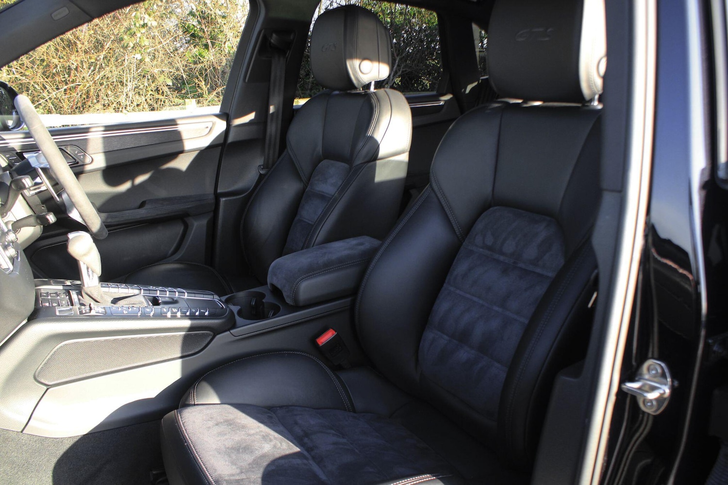 Used Porsche Macan 2017 for sale - 77202629: Photo 20