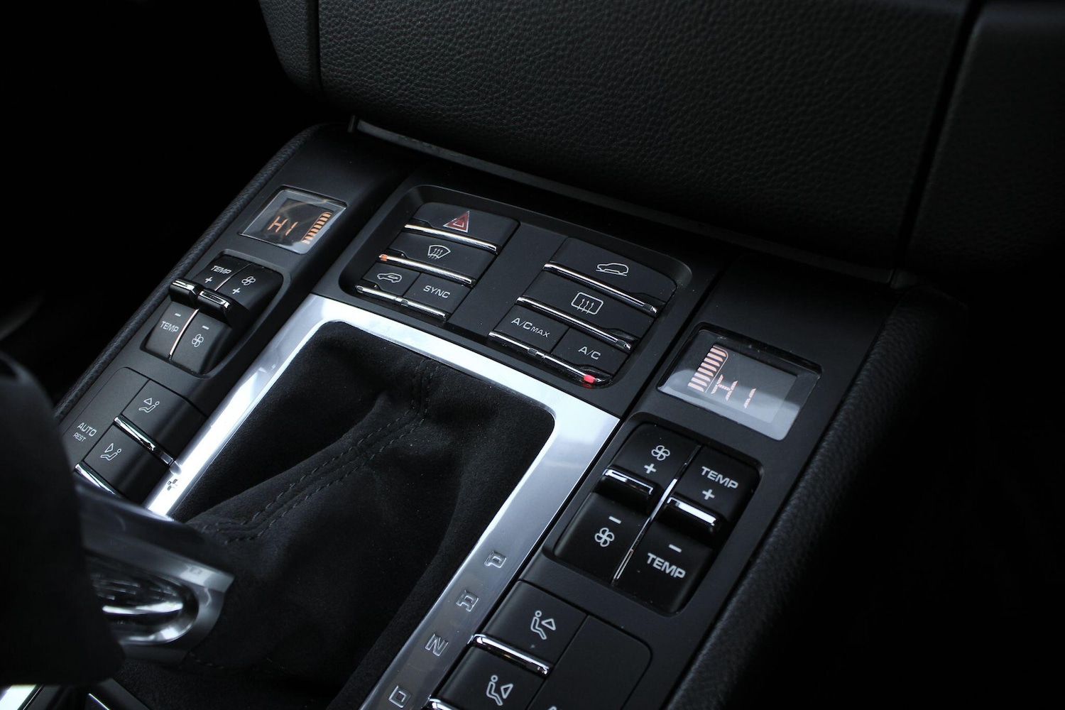 Used Porsche Macan 2017 for sale - 77202629: Photo 22