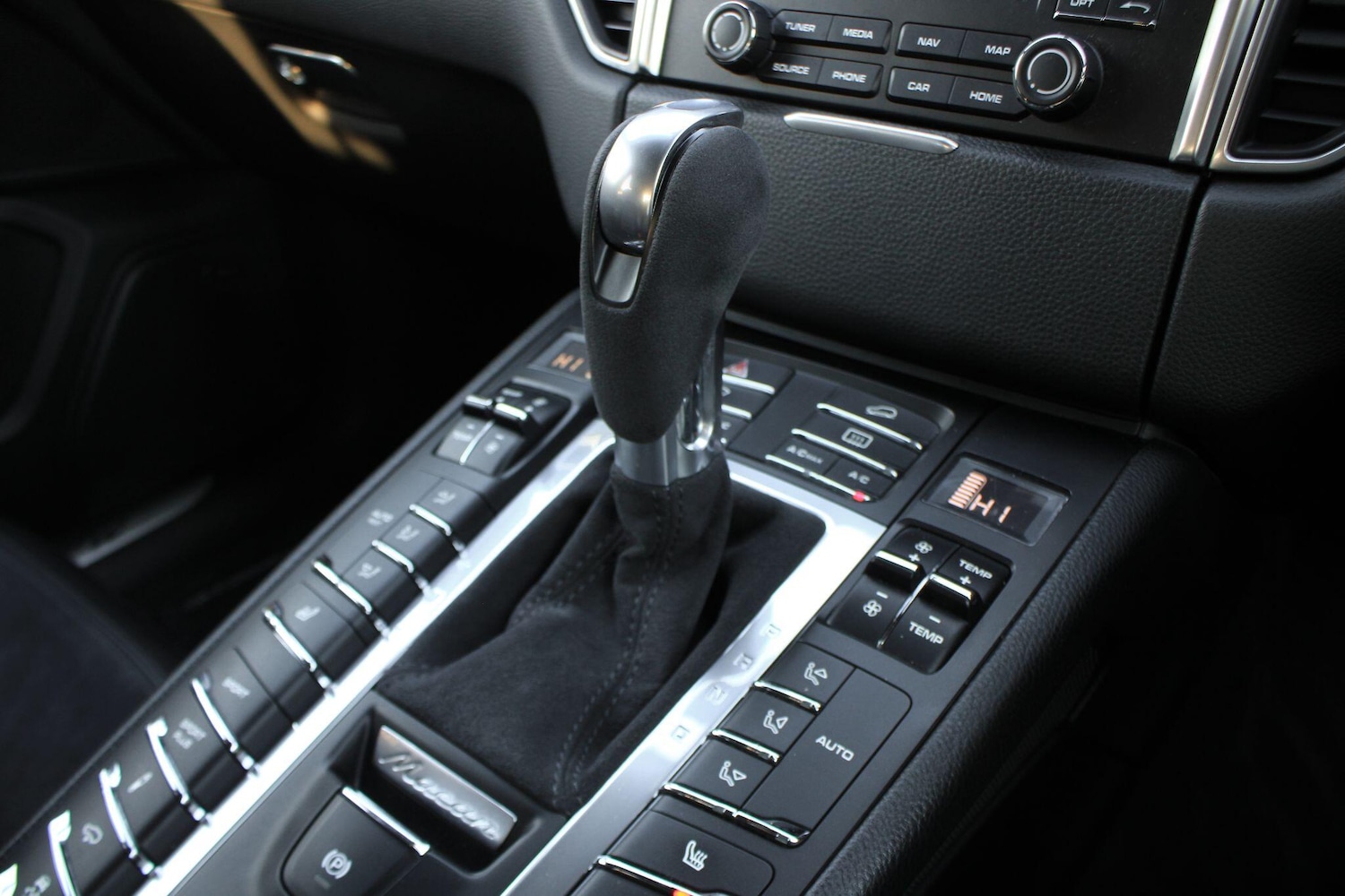 Used Porsche Macan 2017 for sale - 77202629: Photo 29