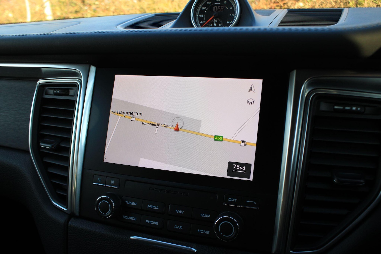 Used Porsche Macan 2017 for sale - 77202629: Photo 31