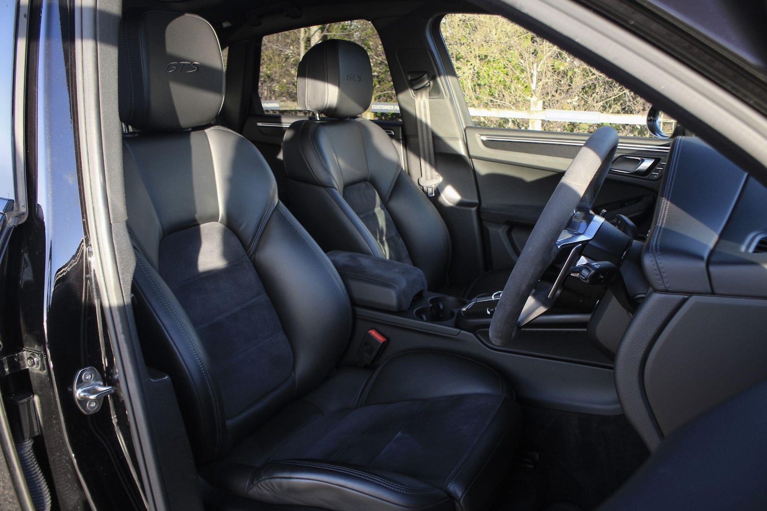 Used Porsche Macan 2017 for sale - 77202629: Photo 4