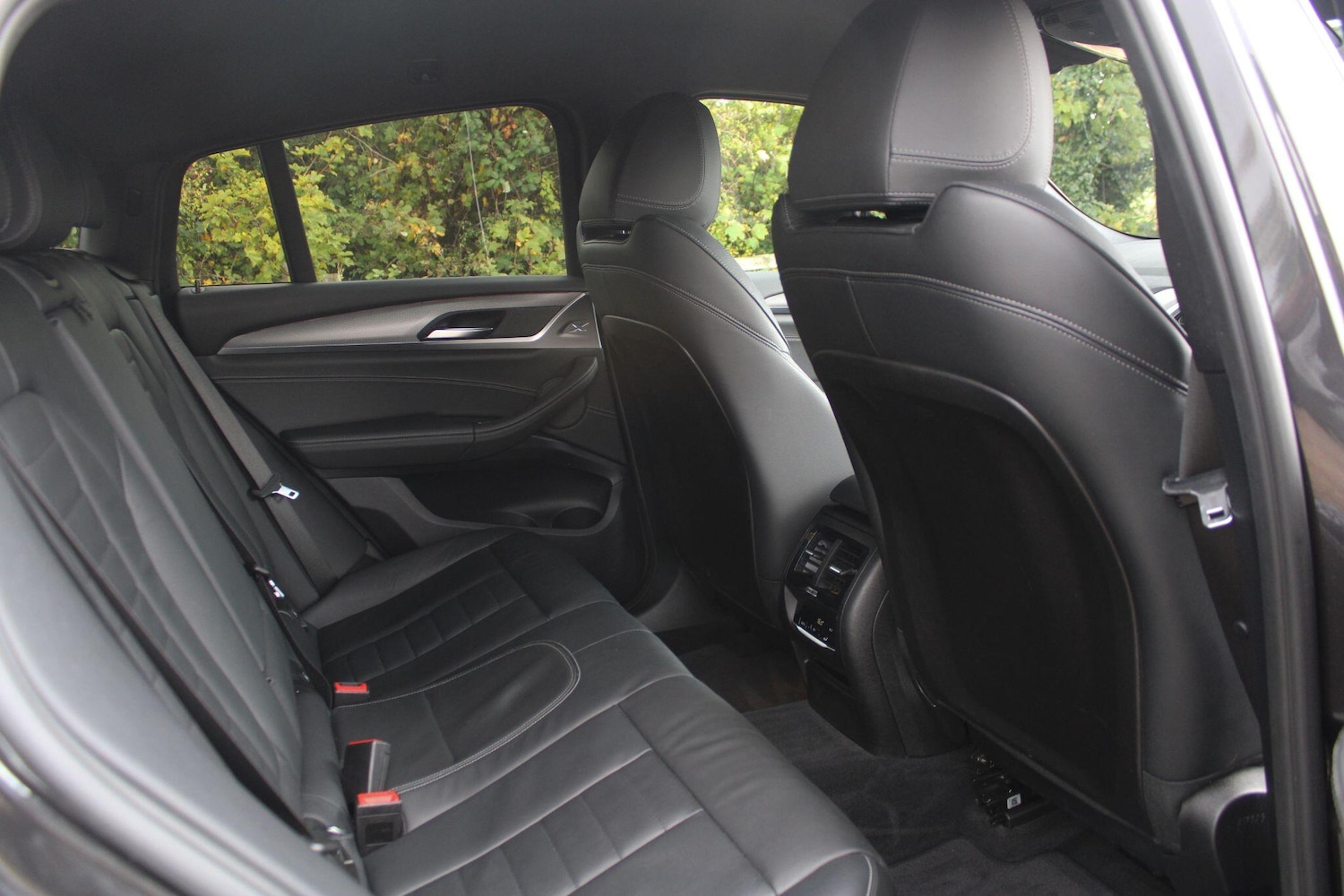 Used BMW X4 2018 for sale - 76991950: Photo 12