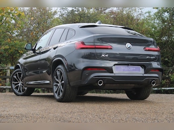 Used BMW X4 2018 for sale - 76991950: Photo
