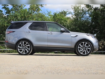 Used Land Rover Discovery 2019 for sale - 78958310: Photo