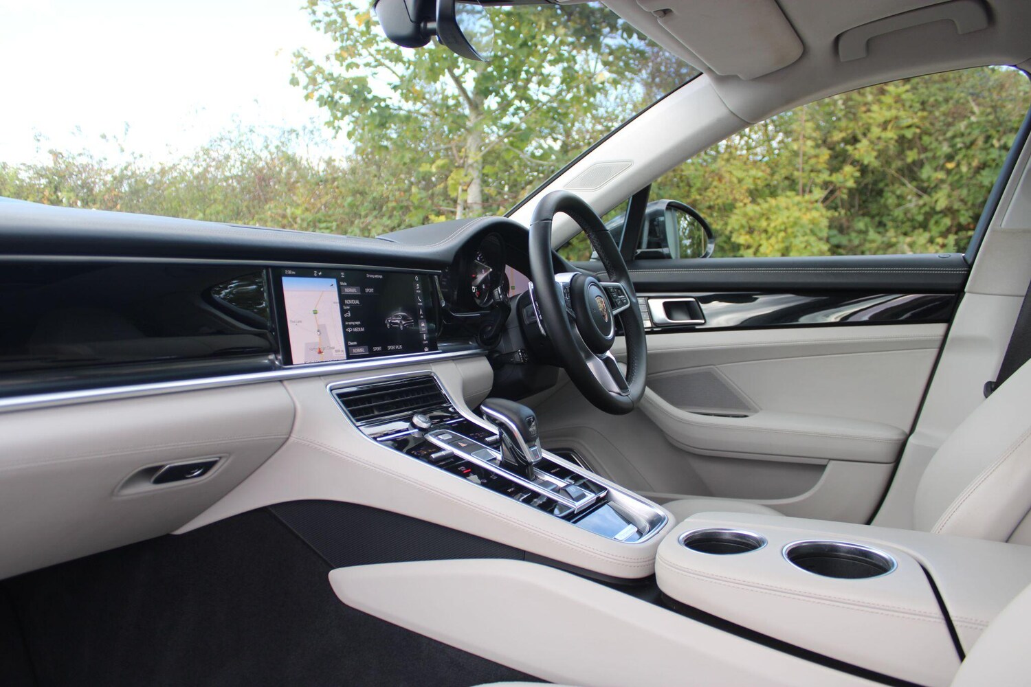 Used Porsche Panamera 2016 for sale - 76214097: Photo 22