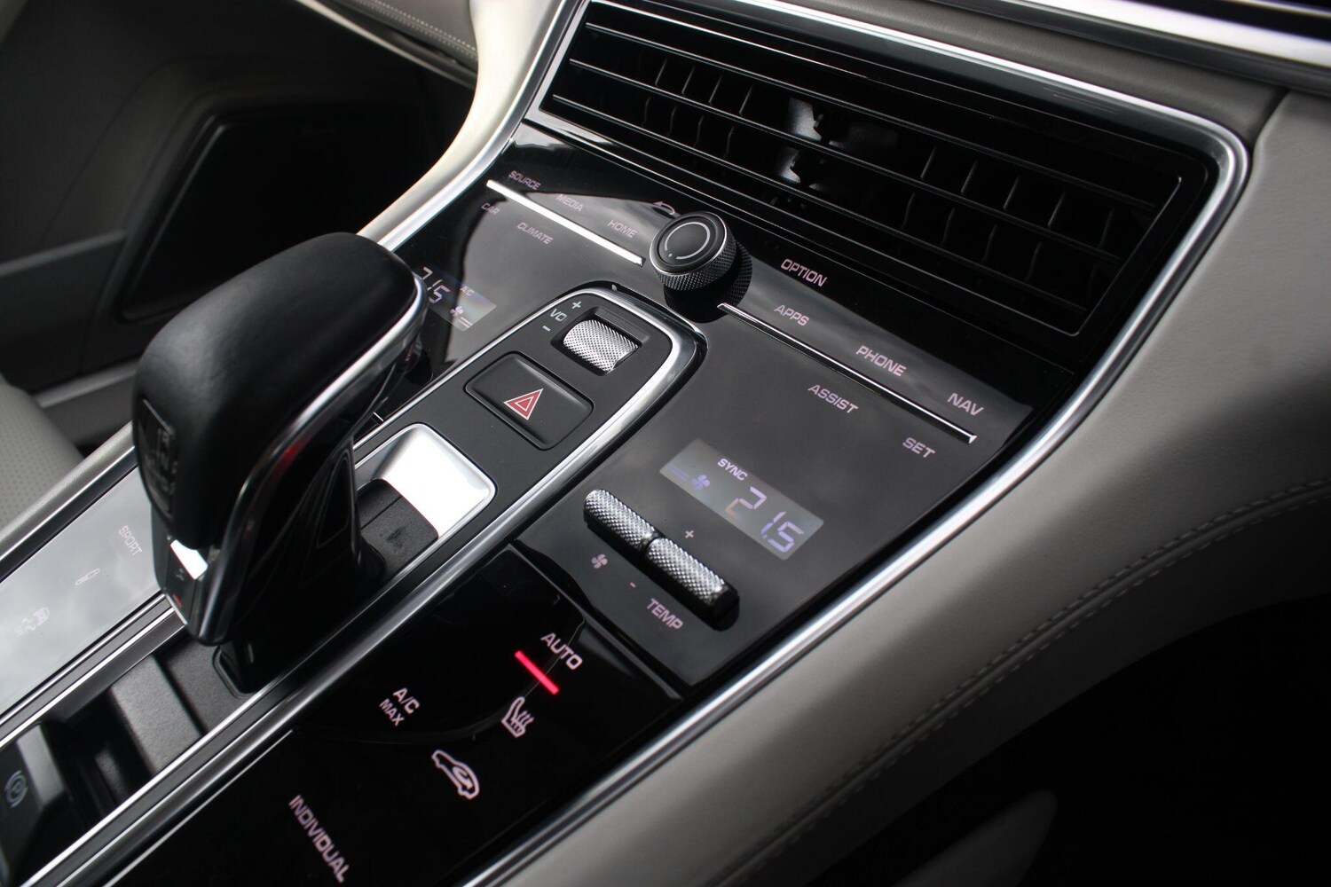 Used Porsche Panamera 2016 for sale - 76214097: Photo 23