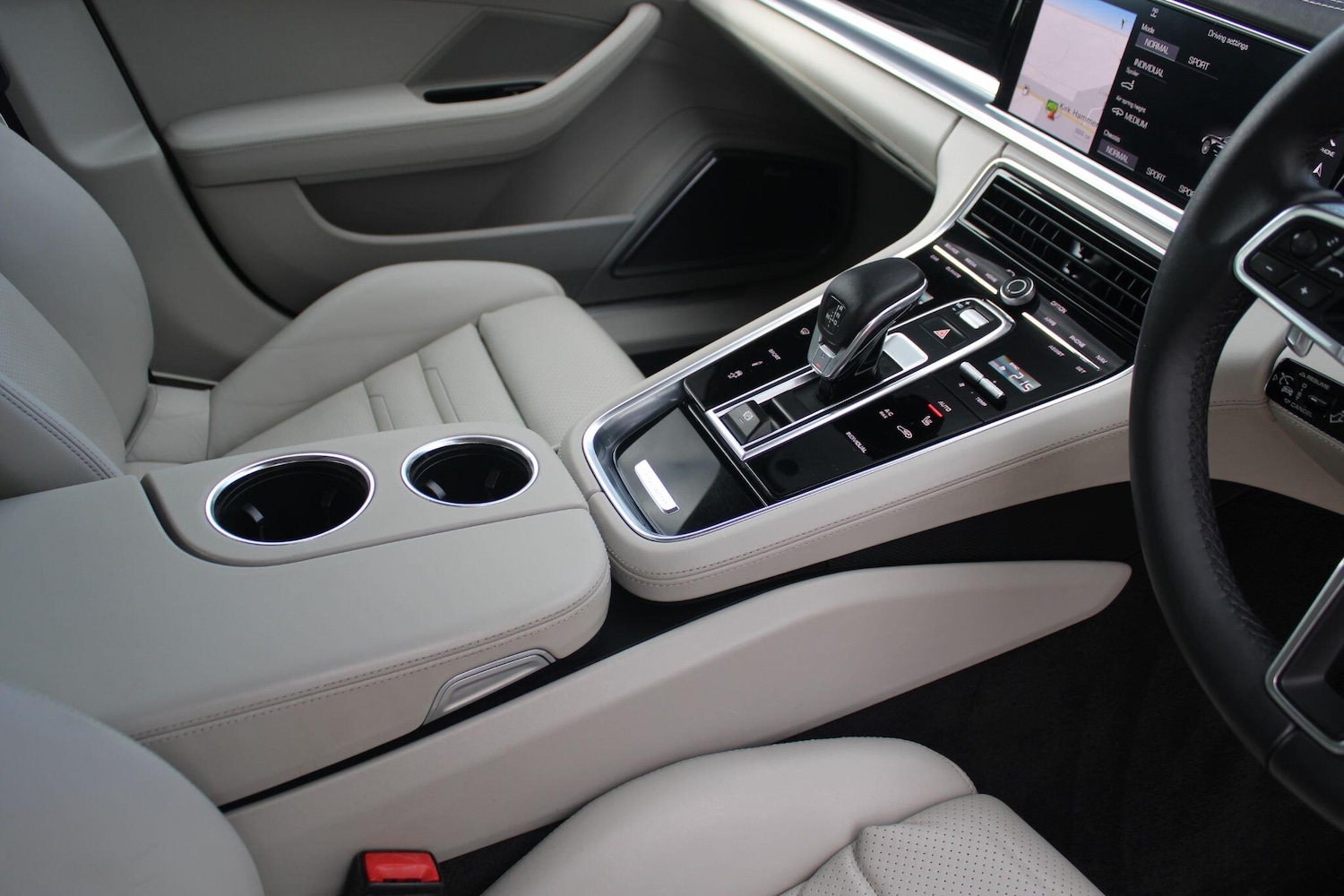 Used Porsche Panamera 2016 for sale - 76214097: Photo 26