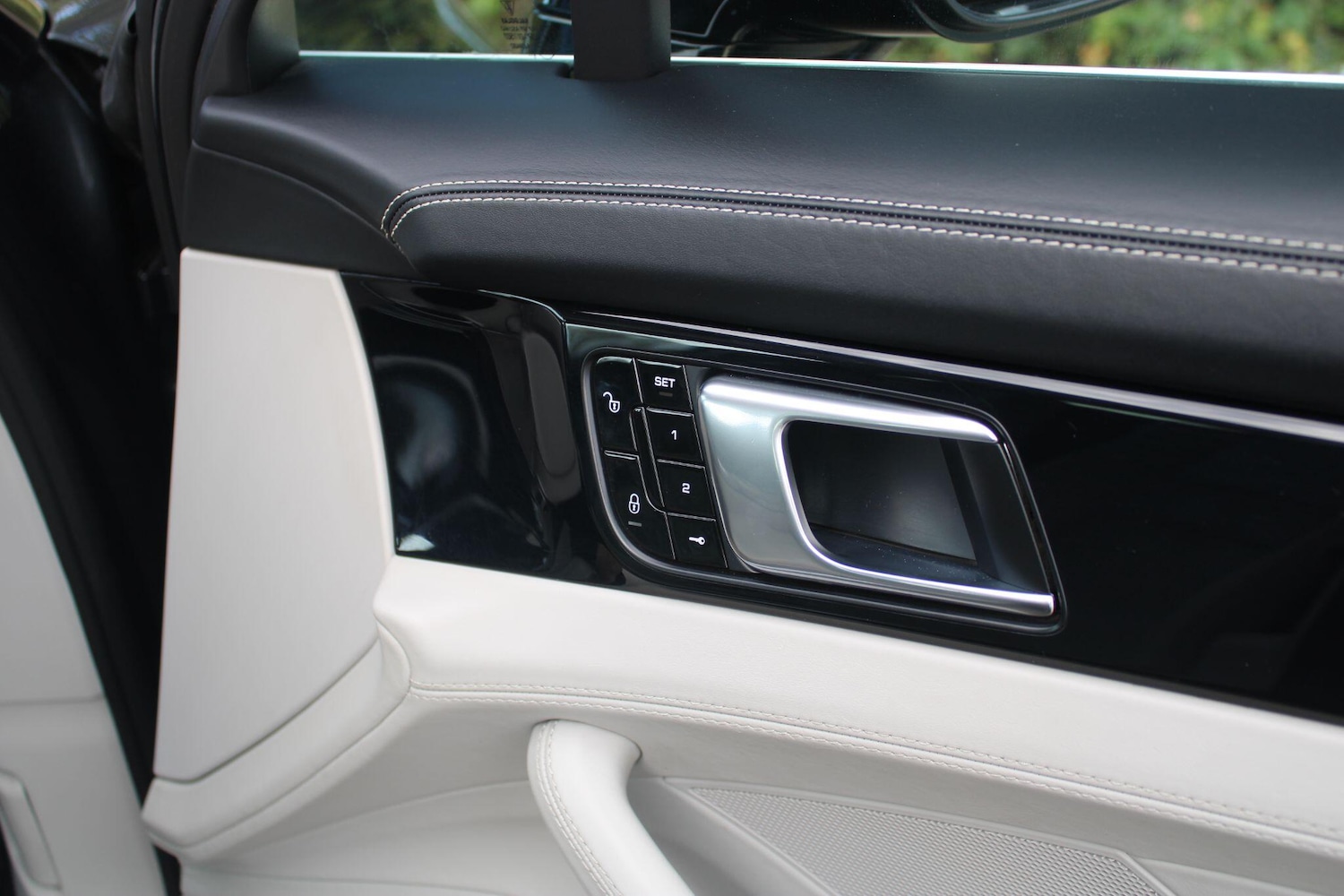 Used Porsche Panamera 2016 for sale - 76214097: Photo 34