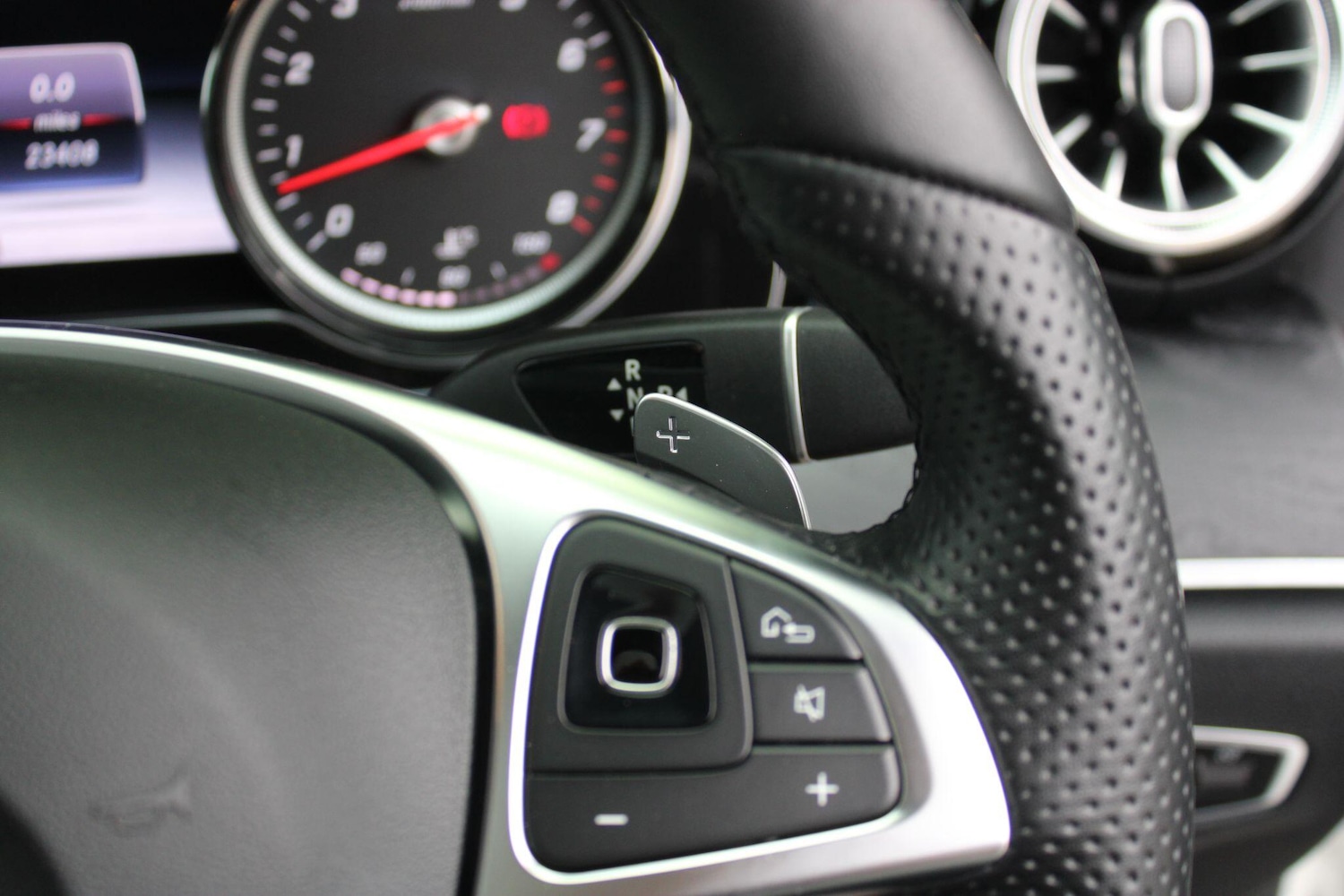 Used Mercedes-Benz E Class 2018 for sale - 76990435: Photo 36