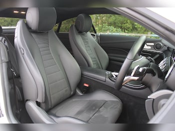 Used Mercedes-Benz E Class 2018 for sale - 76990435: Photo