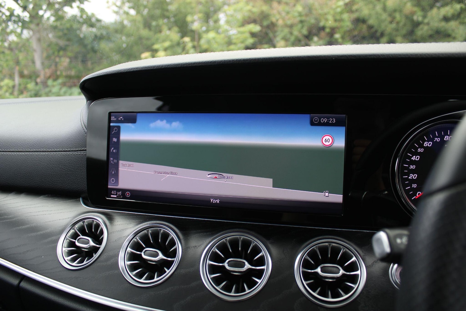 Used Mercedes-Benz E Class 2018 for sale - 76990435: Photo 8