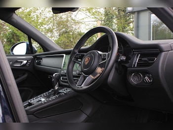 Used Porsche Macan 2019 for sale - 78291136: Photo