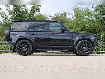 Used Land Rover Defender 110 2020 for sale - 75291598: Photo
