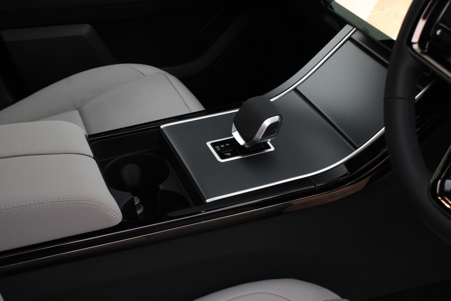 Used Land Rover Range Rover Velar for sale - 77331357: Photo 23