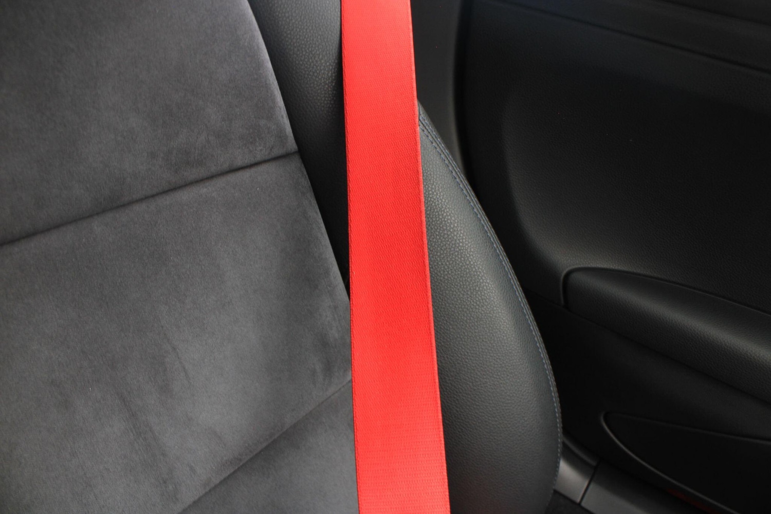 Used Porsche Cayman 2013 for sale - 76765444: Photo 28