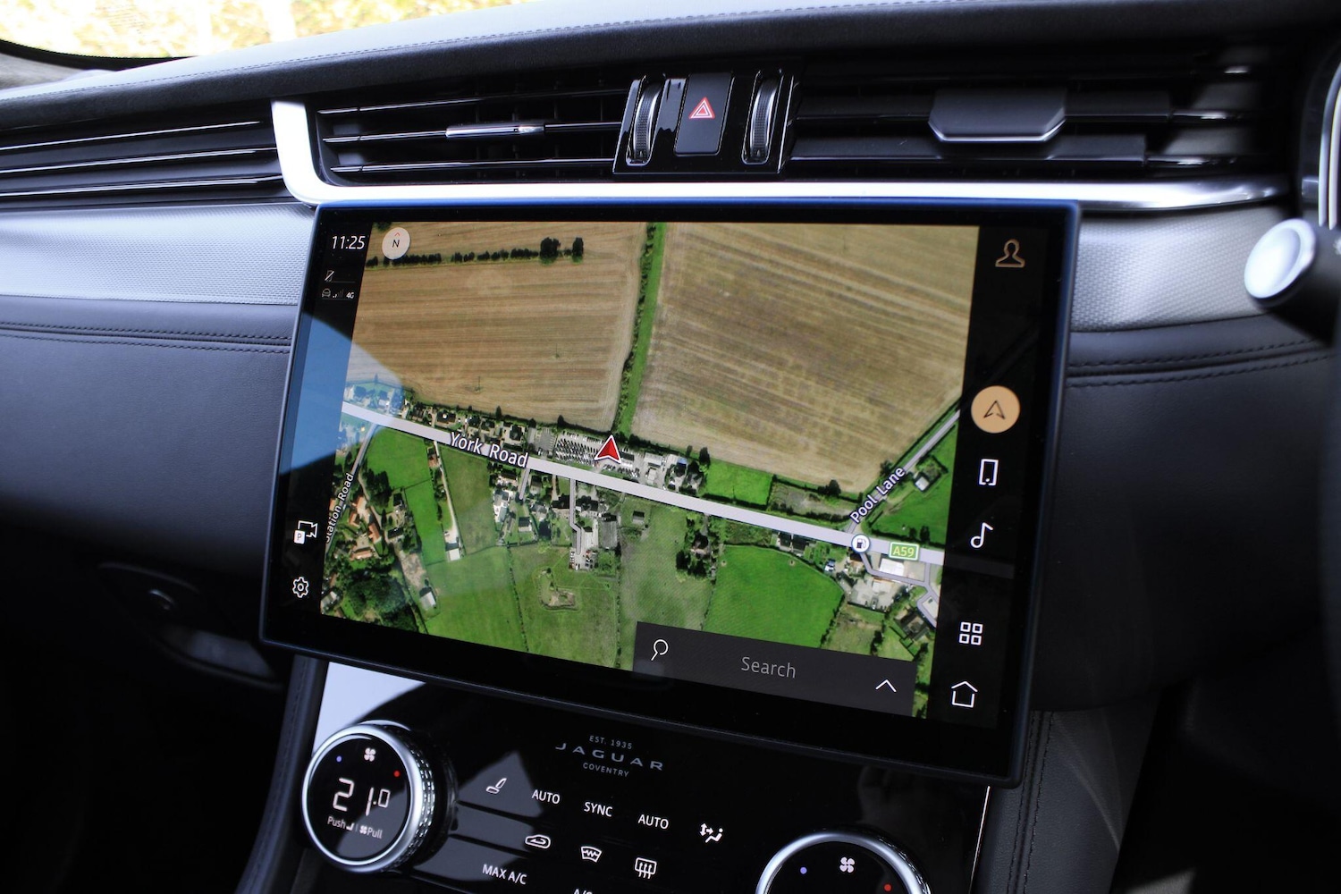 Used Jaguar F-Pace 2024 for sale - 78171379: Photo 29