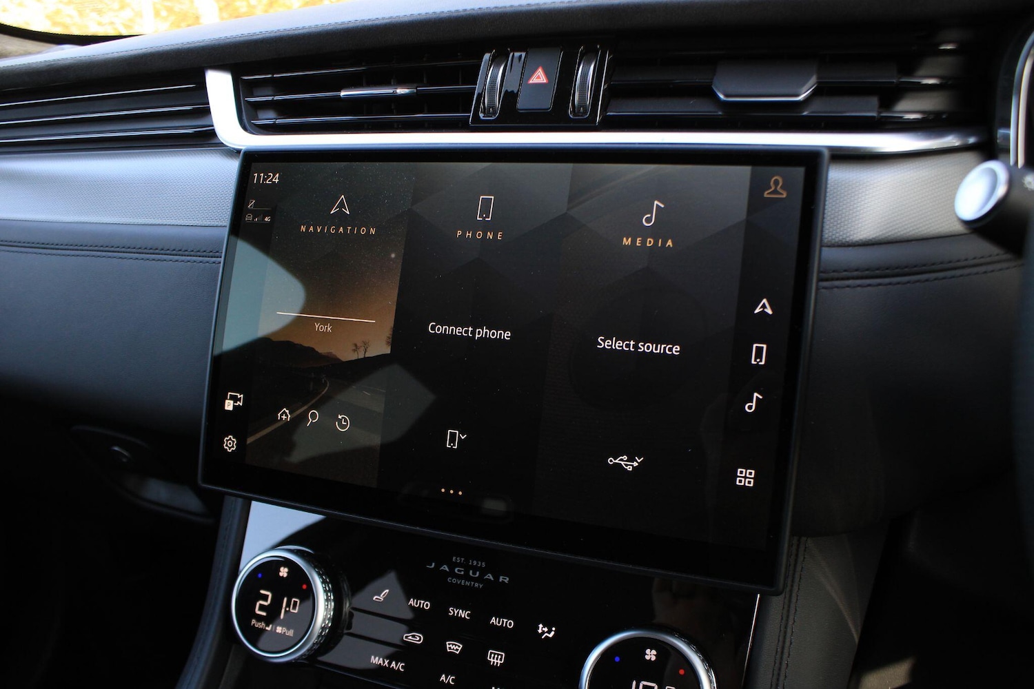 Used Jaguar F-Pace 2024 for sale - 78171379: Photo 30