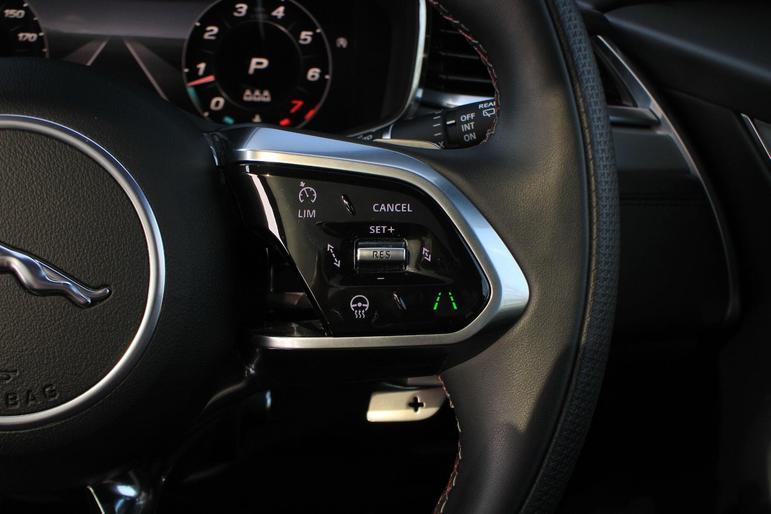 Used Jaguar F-Pace 2024 for sale - 78171379: Photo 32