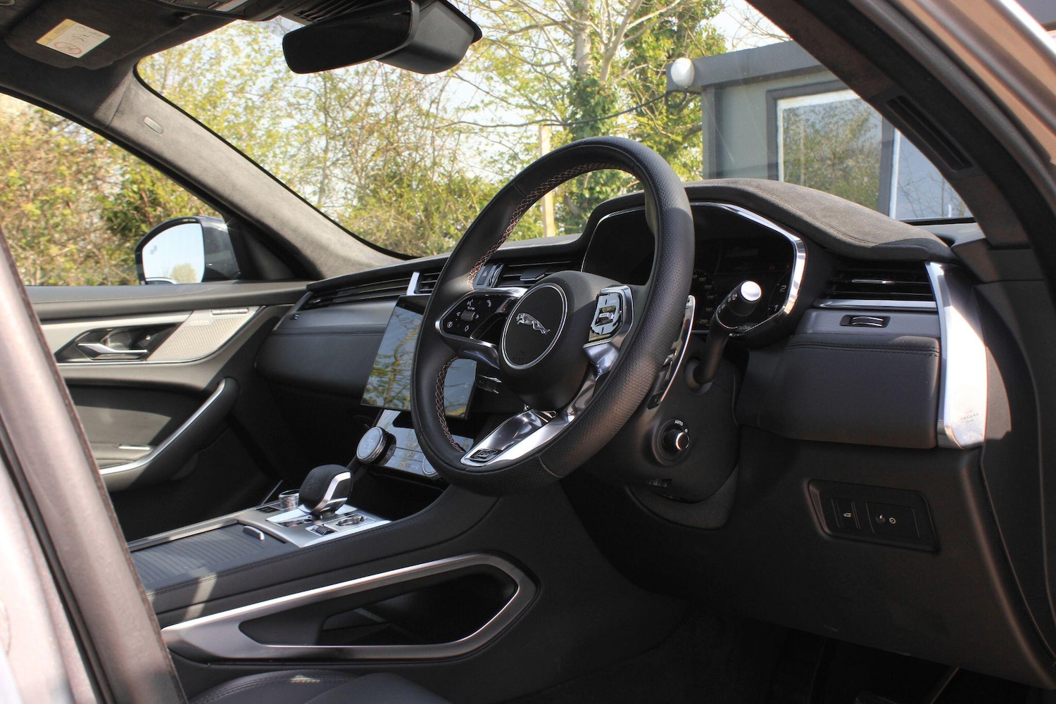 Used Jaguar F-Pace 2024 for sale - 78171379: Photo 4