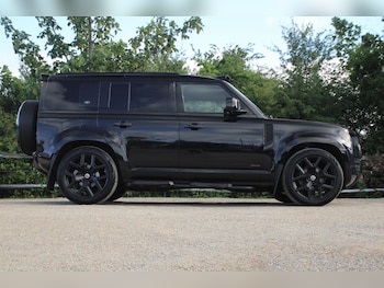 Used Land Rover Defender 2021 for sale - 79093893: Photo