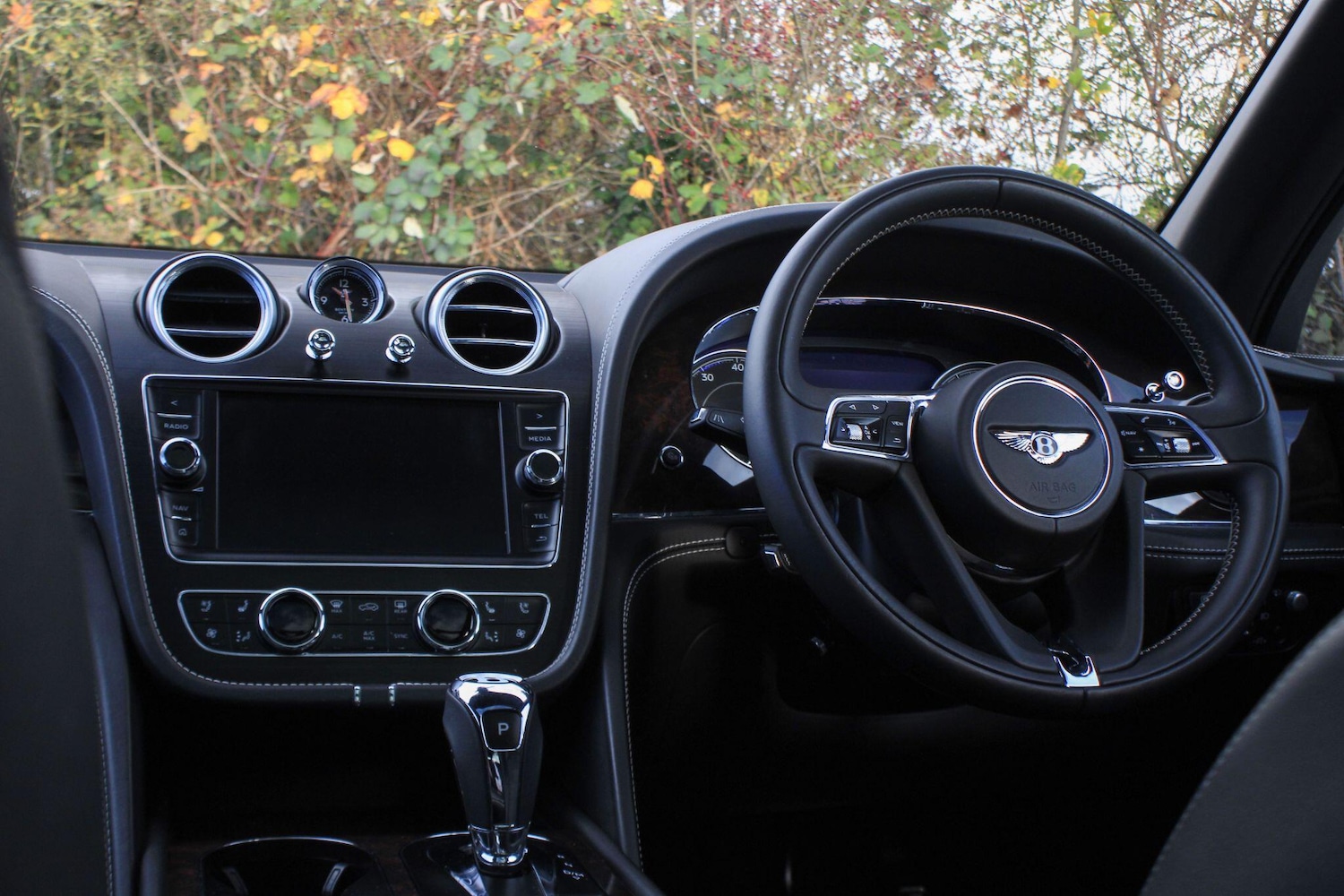 Used Bentley Bentayga 2016 for sale - 76606999: Photo 11