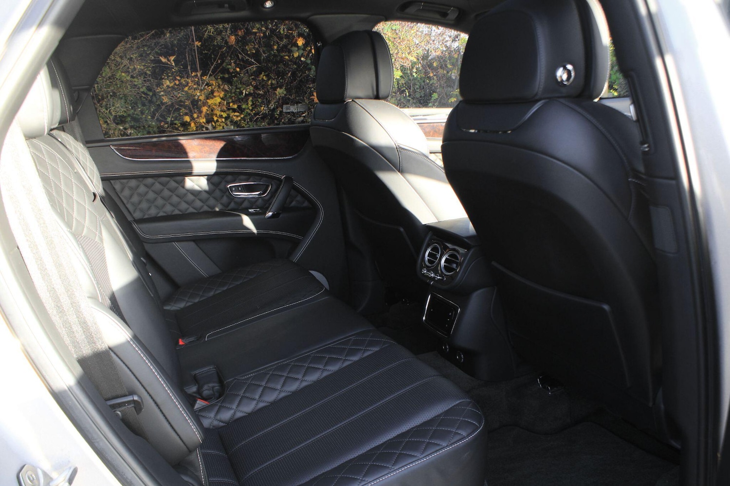 Used Bentley Bentayga 2016 for sale - 76606999: Photo 13