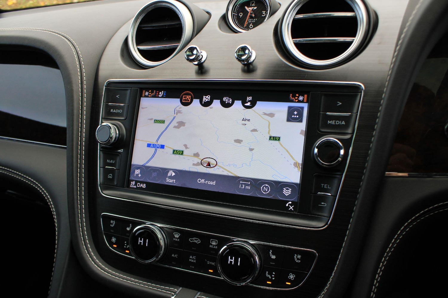 Used Bentley Bentayga 2016 for sale - 76606999: Photo 29