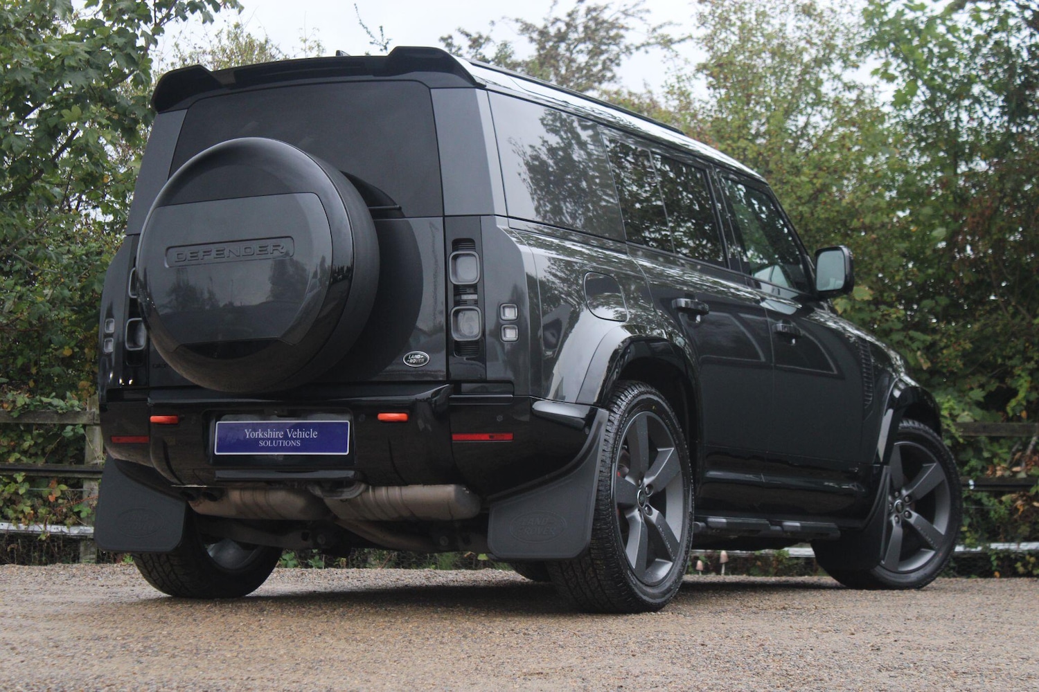 Used Land Rover Defender 2023 for sale - 76991438: Photo 19