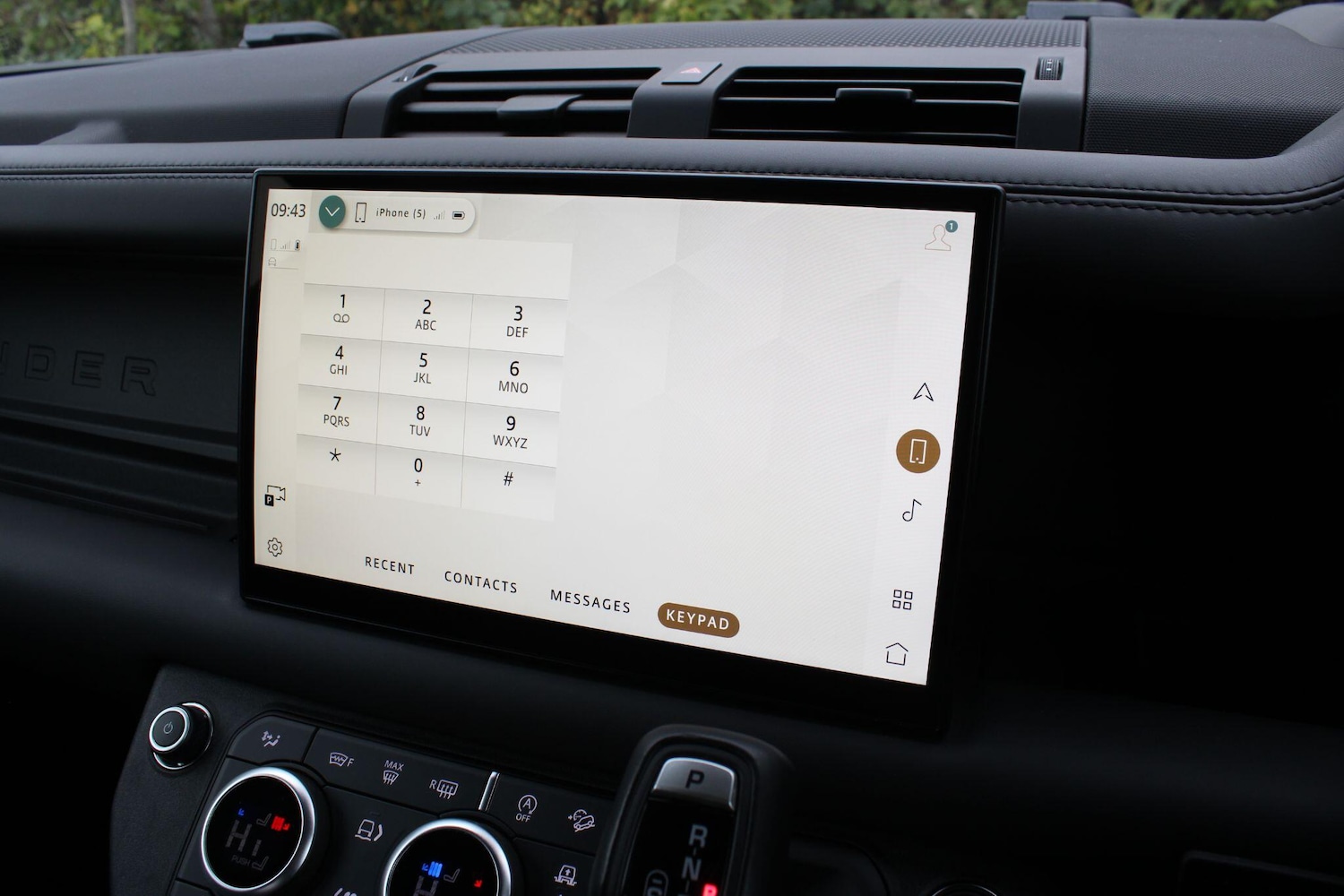 Used Land Rover Defender 2023 for sale - 76991438: Photo 30