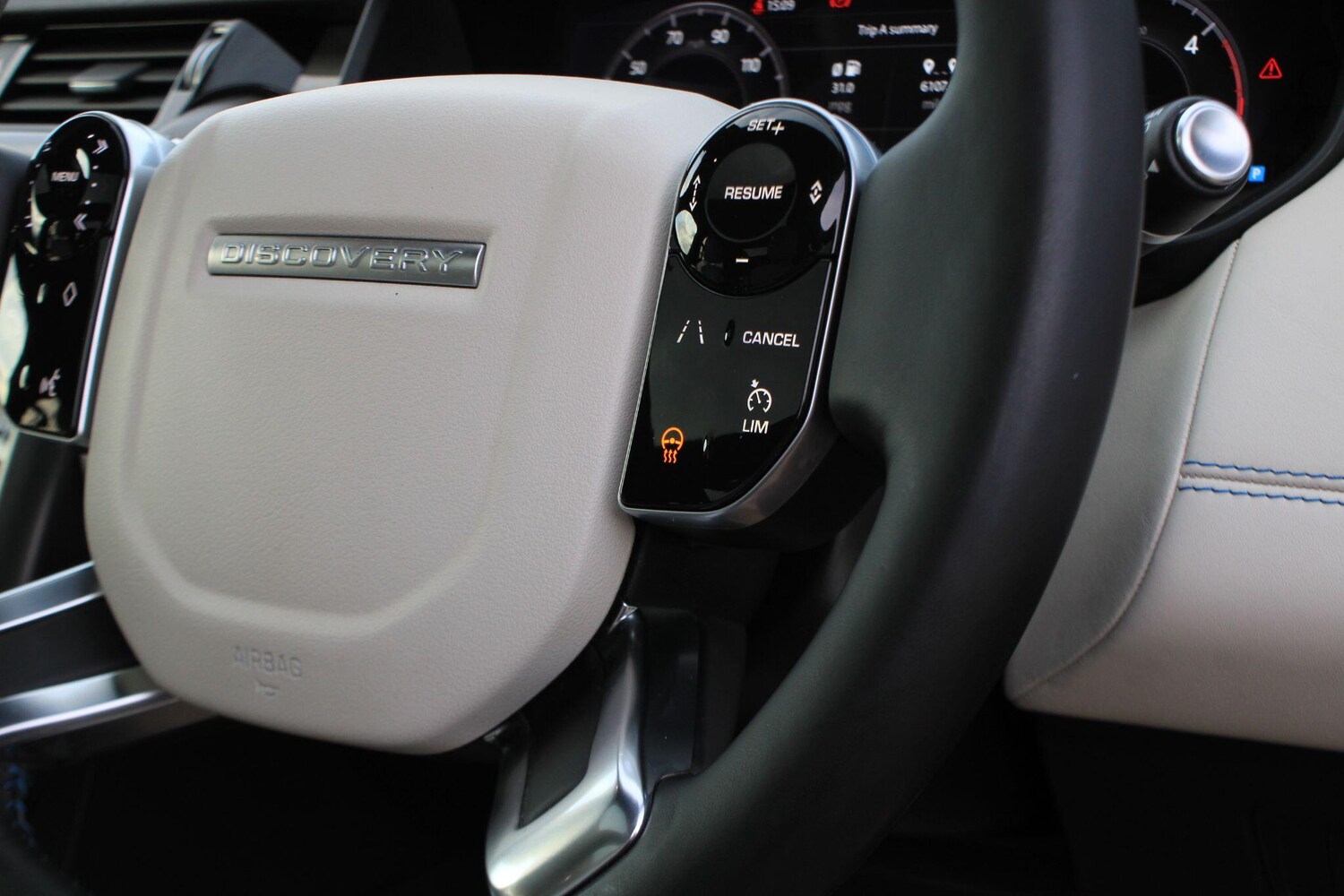 Used Land Rover Discovery 2018 for sale - 77230633: Photo 24