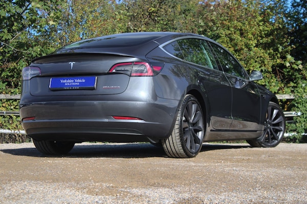 Used Tesla Model 3 2020 for sale - 76189266: Photo 19