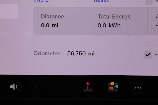 Used Tesla Model 3 2020 for sale - 76189266: Photo 40