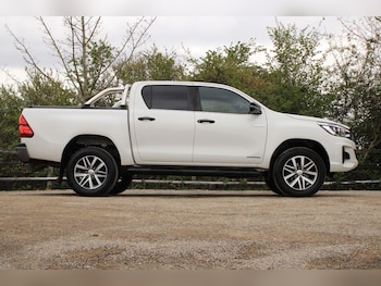 Used Toyota Hilux 2019 for sale - 78319619: Photo
