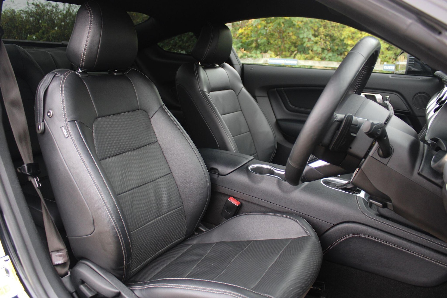 Used Ford Mustang 2020 for sale - 76992886: Photo 4