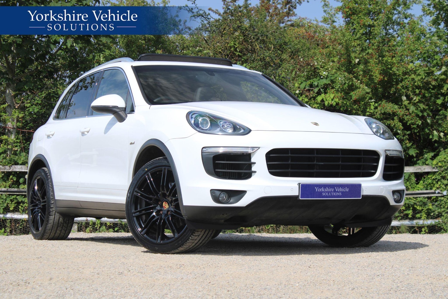 Used Porsche Cayenne 2016 for sale - 76899684: Photo 1